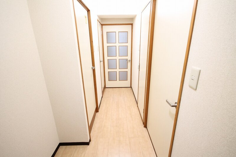 社ハイツの内装
