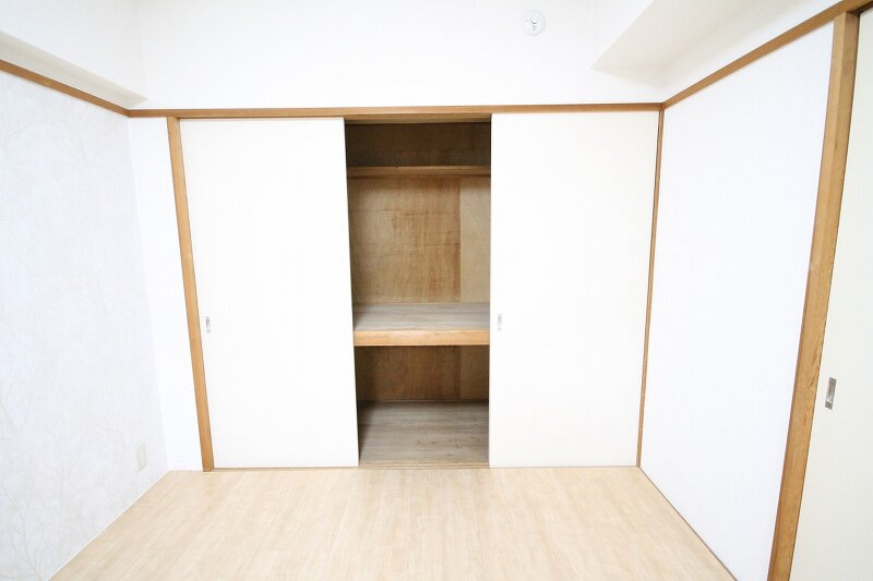社ハイツの収納
