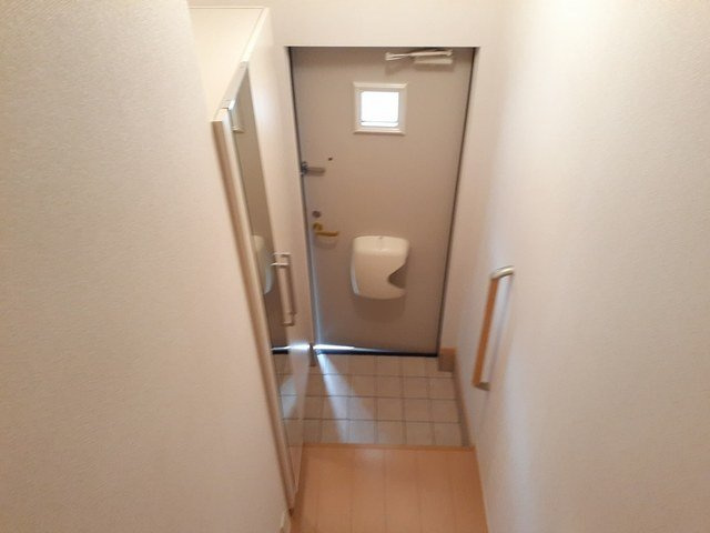 フェリーチェ瀬古東の玄関