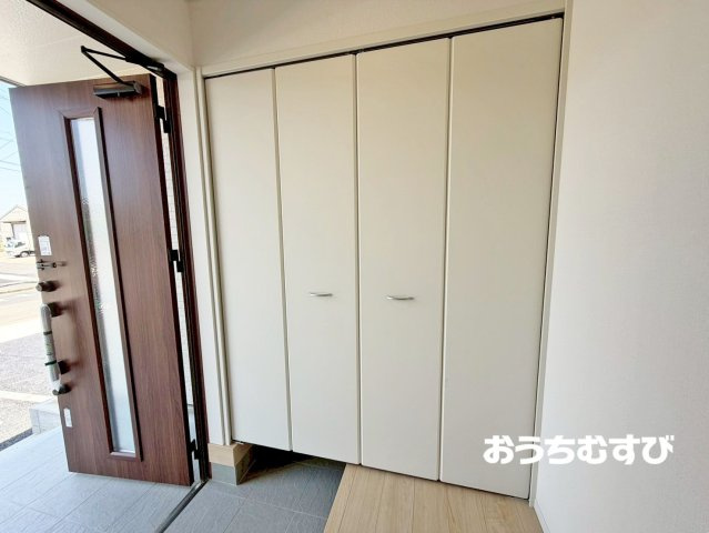 春日井市如意申町第3(全4棟)の玄関