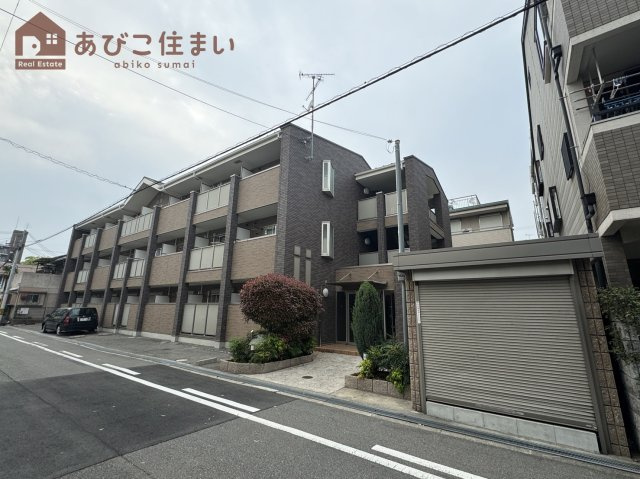 サル ドゥ セジュールの外観