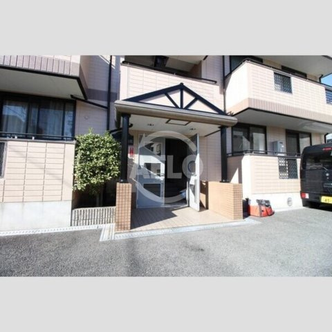 ファミーユ白鷺(育和小学校区)のエントランス|ファミーユ白鷺　エントランス