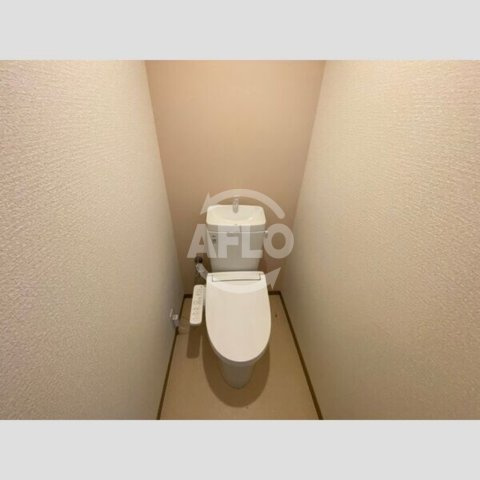 ファミーユ白鷺(育和小学校区)のトイレ|ファミーユ白鷺　温水洗浄便座