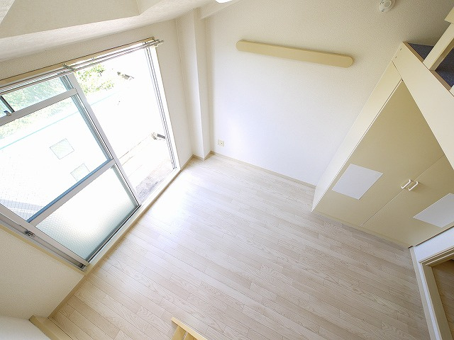 シティパレス佐保川Ｐ１の洋室|落ち着いた色調の洋室です