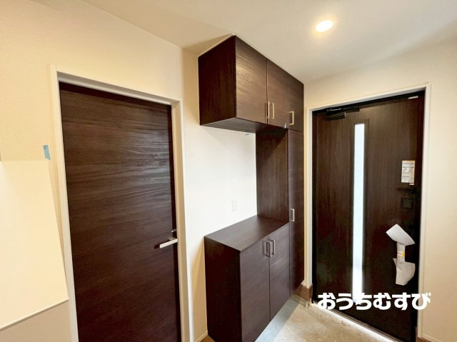小牧市藤島町中島第2(全2棟)の玄関