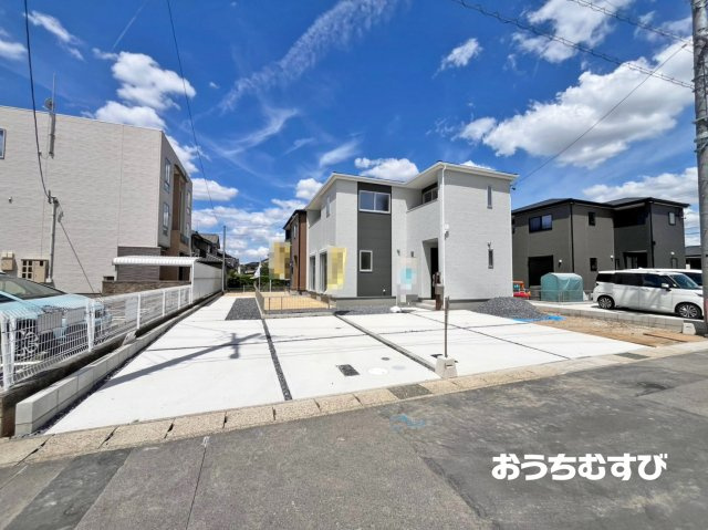 小牧市藤島町中島第2(全2棟)の駐車場