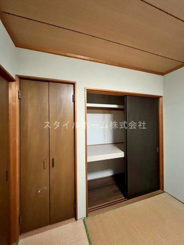 下地町宮腰貸家の収納