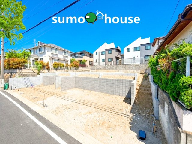 横浜市都筑区すみれが丘005③　3号棟の前面道路含む現地写真|前面道路含む現地写真です