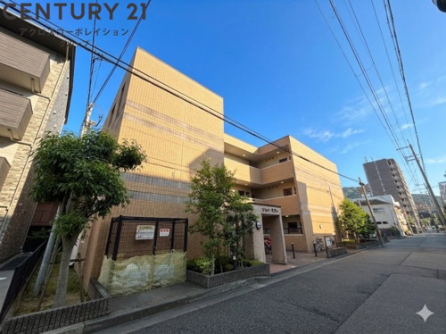 オートロック付きで外部からの出入りがなく安心です