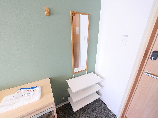 goodroom residence 奈良のその他|収納棚に鏡も付いてます