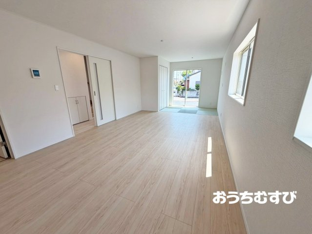 春日井市如意申町第3(全4棟)の居間・リビング