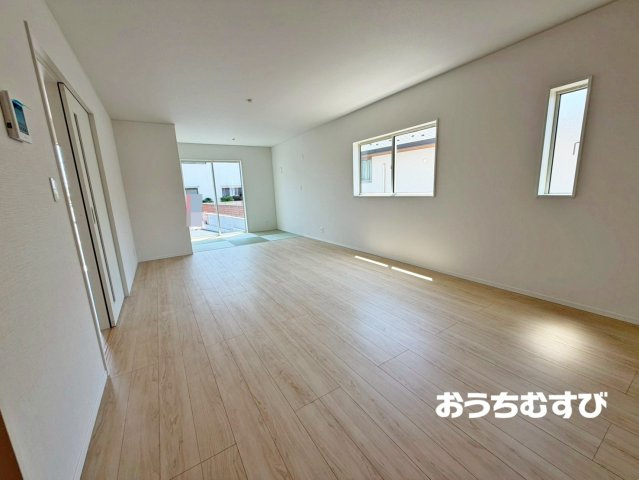 春日井市如意申町第3(全4棟)の居間・リビング