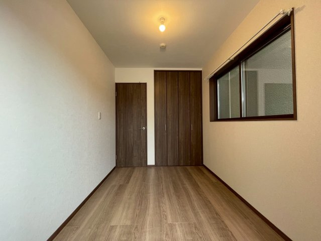 ◆売主物件につき仲介手数料無料◆令和２年建築の築浅◆４ＬＤＫ◆駐車２台ＯＫ◆伏見区向島吹田河原町の洋室|洋室