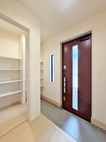 多賀城市新田 第４の玄関