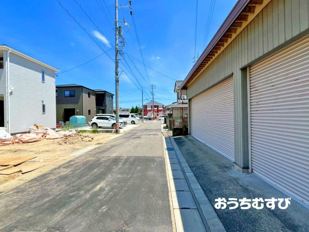 小牧市藤島町中島第2(全2棟)の前面道路含む現地写真