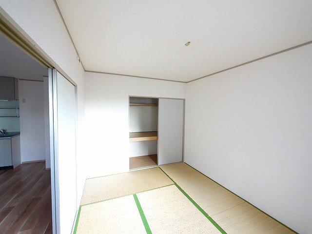 セジュール木津Aの和室|趣のある和室です