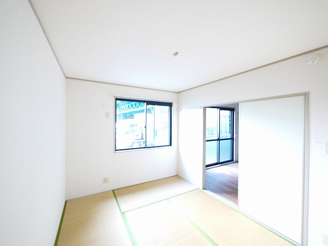 セジュール木津Aの和室|来客時にも便利な和室付き