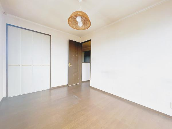 富士市今泉の中古一戸建|【2階の洋室6帖】 