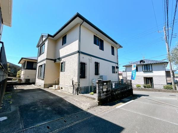 富士市今泉の中古一戸建|【前面道路含む外観写真】前面… 