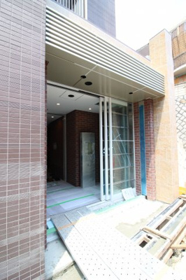 【エントランス】 | ソルレヴェンテ神戸中山手通
