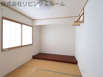 【内装】 | Central town