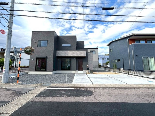 タマタウン　関市南天神　全3区画分譲の前面道路含む現地写真|■前面道路　■ヤマダ不動産　株式会社リライフ　
■夢のマイホーム購入をフルサポートします！