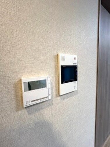 プレサンスレジェンド堺筋本町タワーのその他|TVモニタ付きインターホン、床暖房リモコン