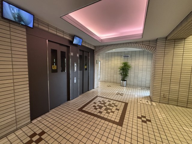 【エントランス】
