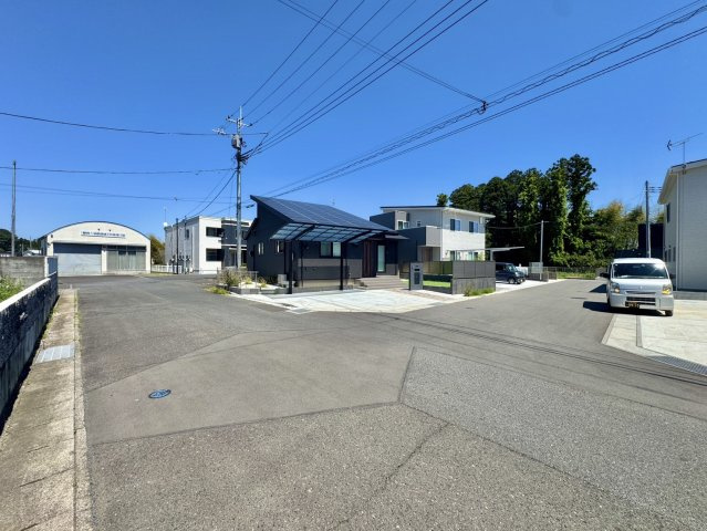 【一条工務店】那珂市菅谷(ZEH認定長期優良住宅)オール電化の前面道路含む現地写真