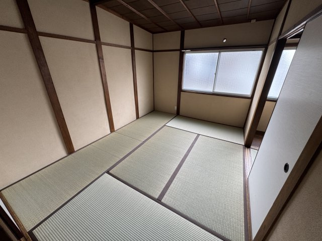 コーポ荘園の和室