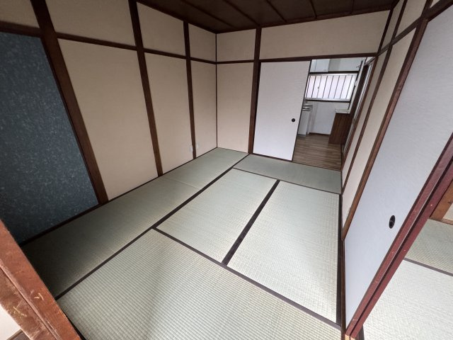 コーポ荘園の和室