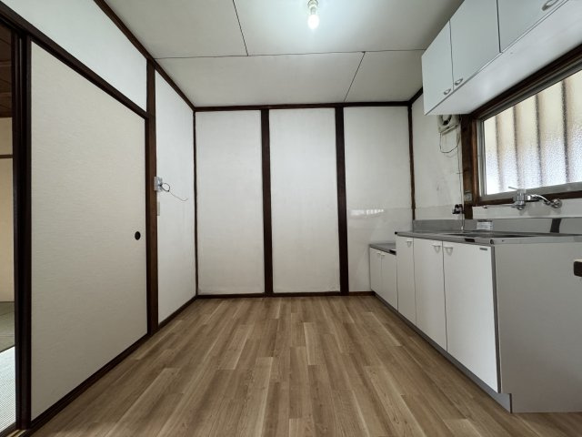 コーポ荘園の居間・リビング