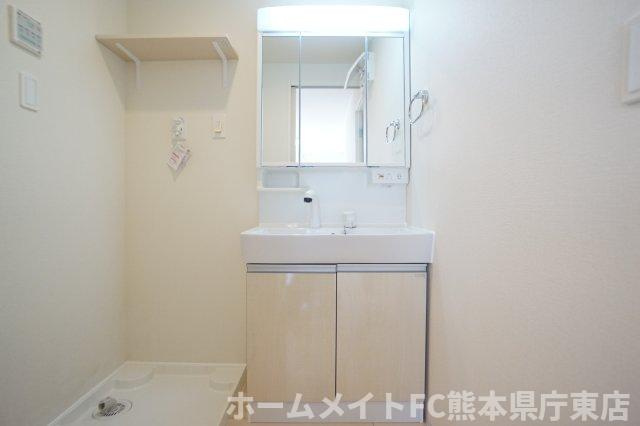 熊本市東区榎町のアパートの独立洗面台