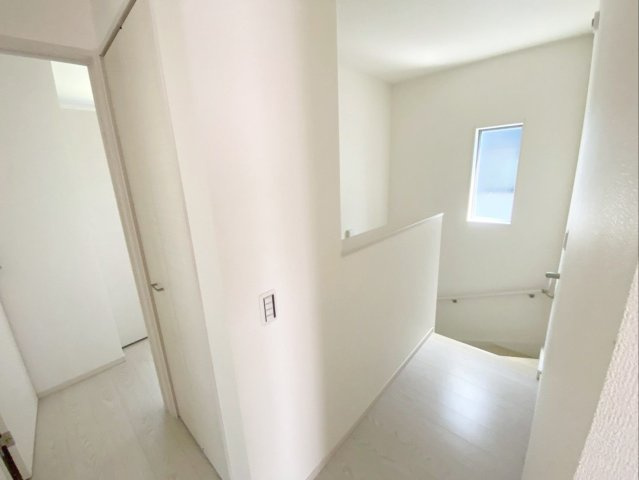 糟屋郡粕屋町大字上大隈　中古戸建の内装|白を基調とした明るい内観です！