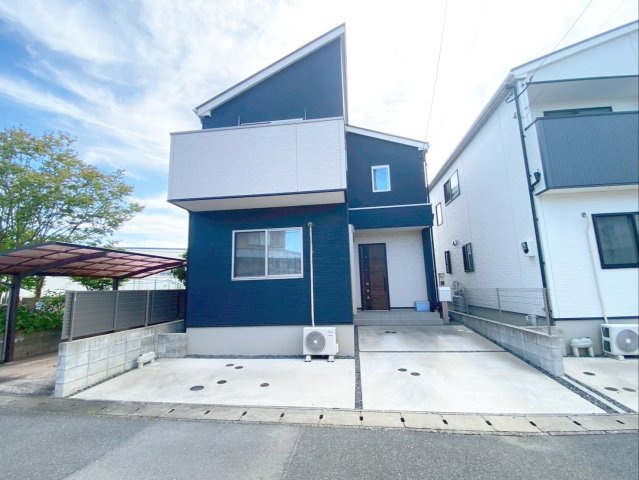 糟屋郡粕屋町大字上大隈　中古戸建の外観|省エネ給湯器×太陽光発電蓄電池付きの省エネ住宅です！