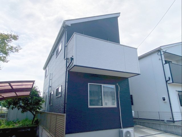 糟屋郡粕屋町大字上大隈　中古戸建の外観|省エネ給湯器×太陽光発電蓄電池付きの省エネ住宅です！