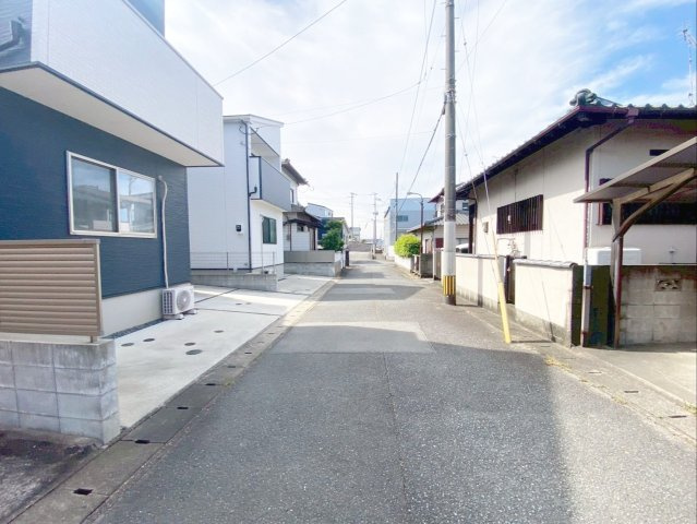 糟屋郡粕屋町大字上大隈　中古戸建の前面道路含む現地写真|前面道路の様子です！
