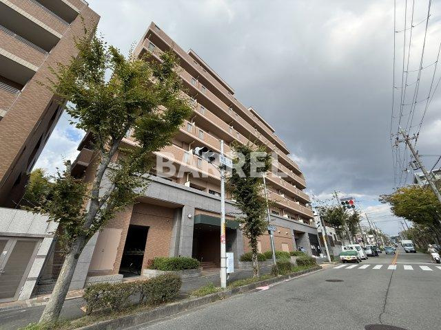 コムザ21北緑丘の外観