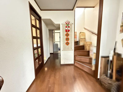 【玄関】 | 日立市西成沢町４丁目　L字バルコニー　4LDK