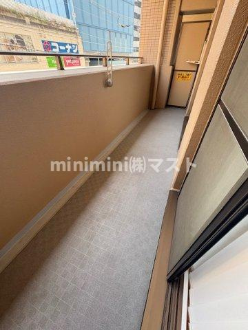 ローレルコート西本町のバルコニー