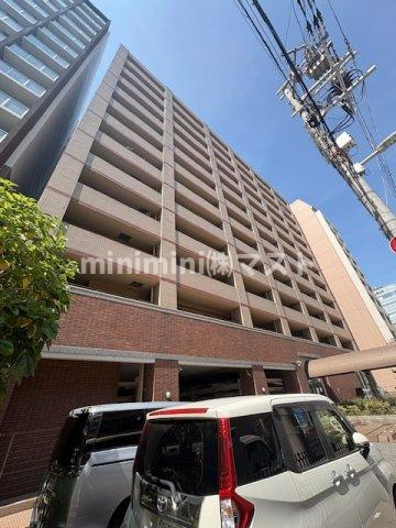 ローレルコート西本町の外観