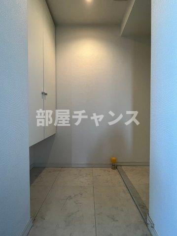リエス鶴舞WEST TOWERの玄関
