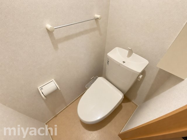 コンフォール矢三　Bのトイレ