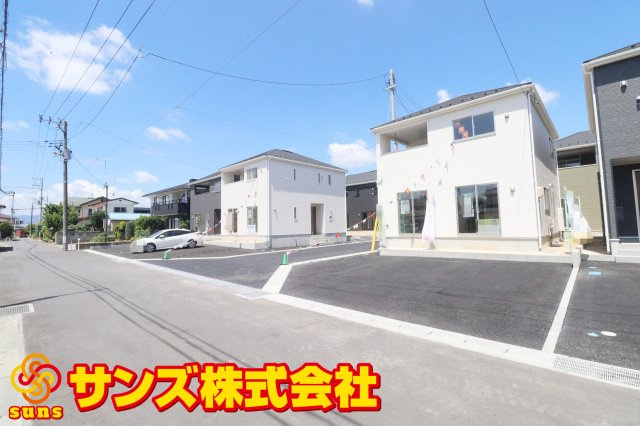郡山市大槻町字林ノ東　　　４号棟　　　開成小学校、郡山第１中学区の外観|南東側から見た区画全体♪