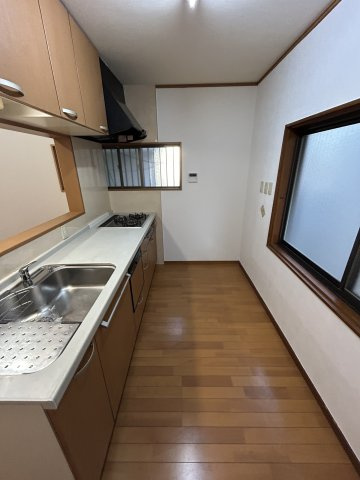 尼崎次屋貸家のキッチン