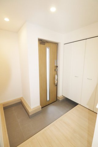 郡山市大槻町字林ノ東　　　５号棟　　　開成小学校、郡山第１中学区の玄関|※同社施工例