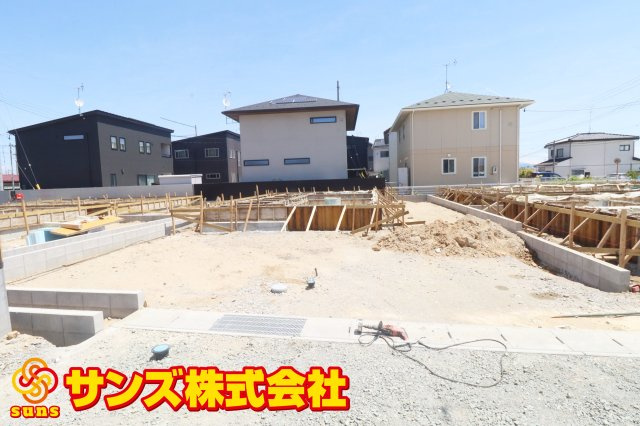 郡山市大槻町字林ノ東　　　５号棟　　　開成小学校、郡山第１中学区の外観|西側から見た外観