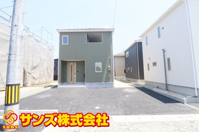 郡山市大槻町字林ノ東　　　５号棟　　　開成小学校、郡山第１中学区の外観|西側から見た駐車場を含む外観♪