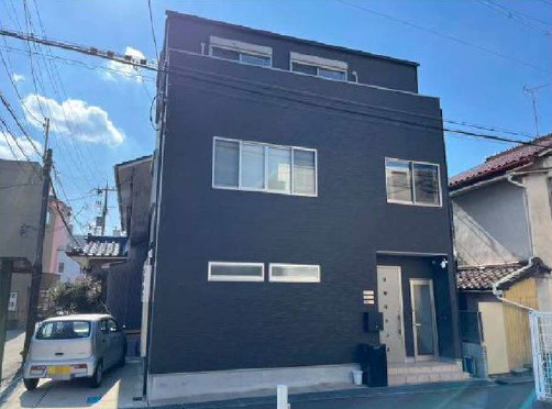 大津市松原町の店舗事務所の外観