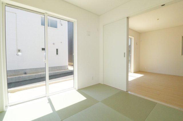 郡山市大槻町字林ノ東　　　６号棟　　　開成小学校、郡山第１中学区の和室